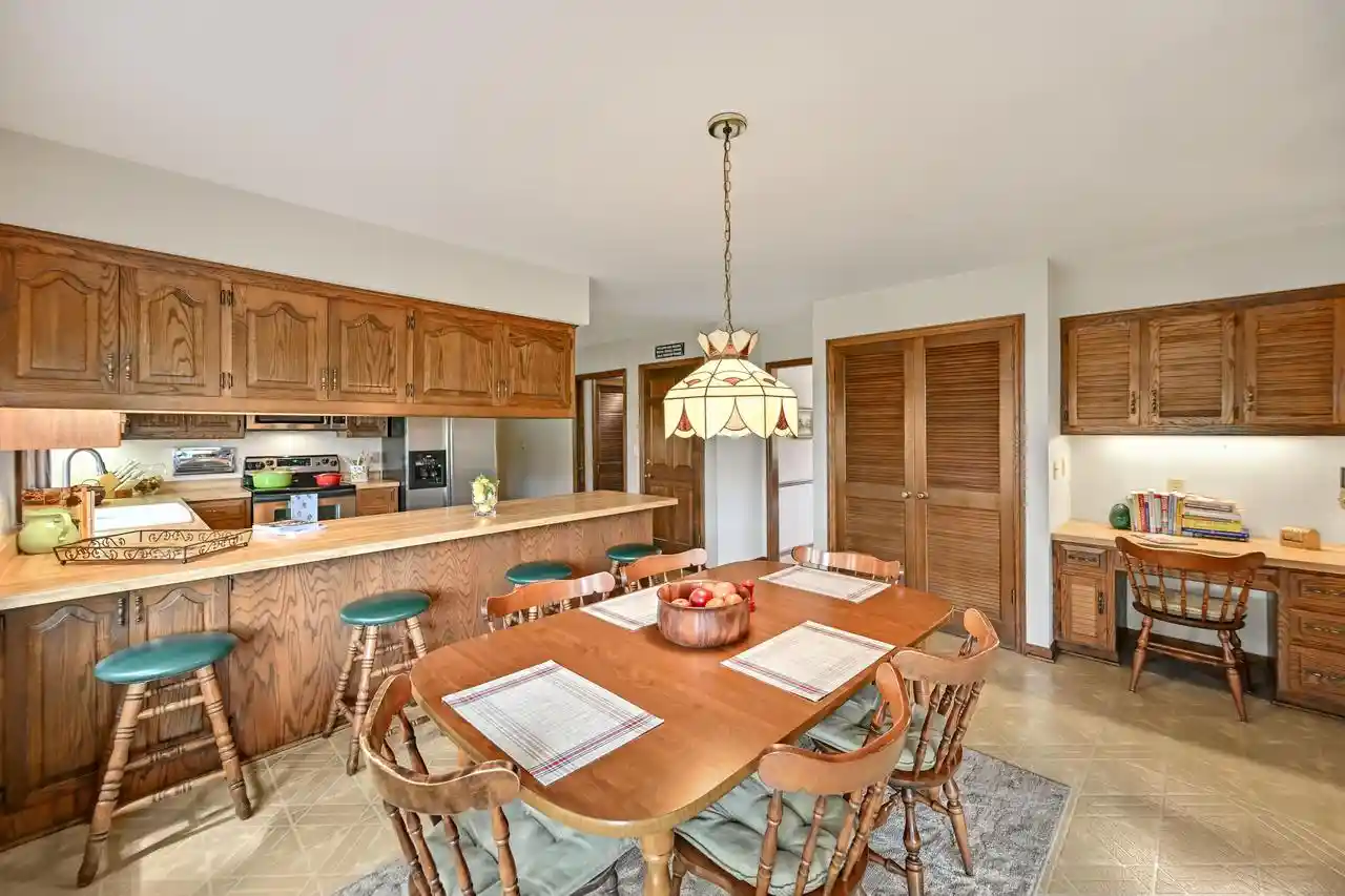 image of 16015 Mark Dr Dr, Brookfield, WI 53005 | MLS# 1974558