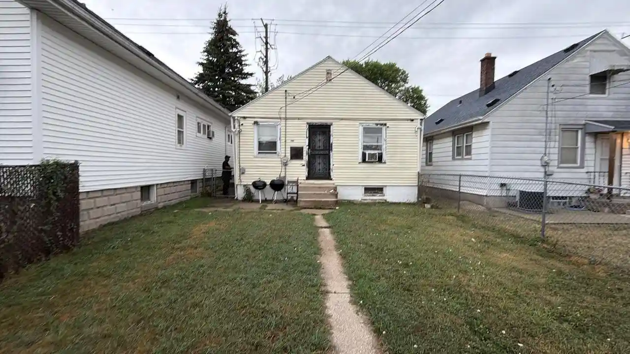 2nd image of 4572 N 37 Street Street, Milwaukee, WI 53209 | MLS# 1974565