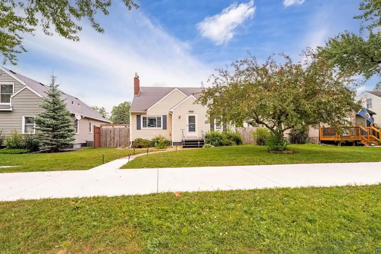 1st image of 2206 Hammond Ave Ave, Superior, WI 54880 | MLS# 6127132