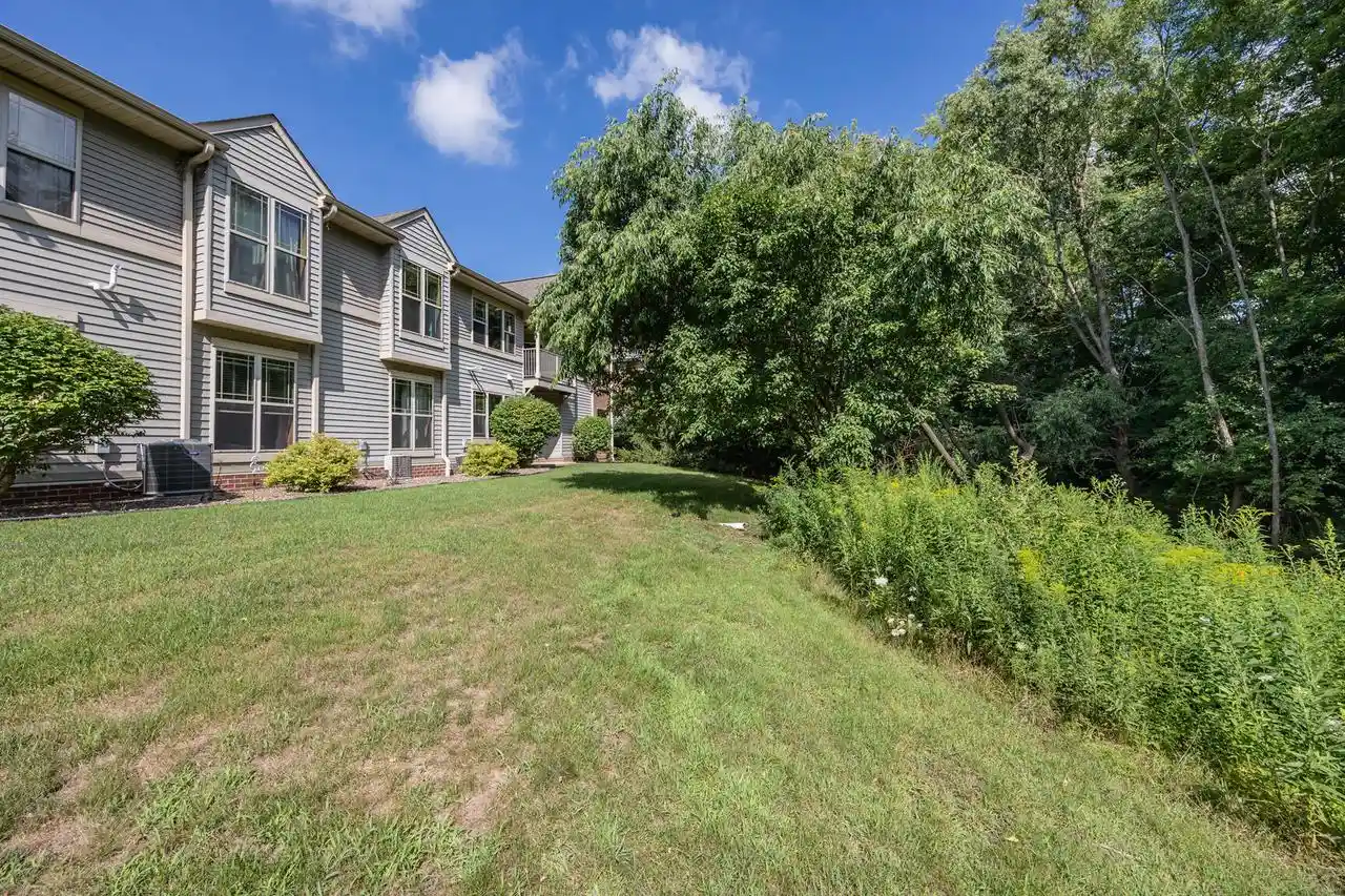 4th image of N82w13392 Fond Du Lac Ave Ave, Menomonee Falls, WI 53051
