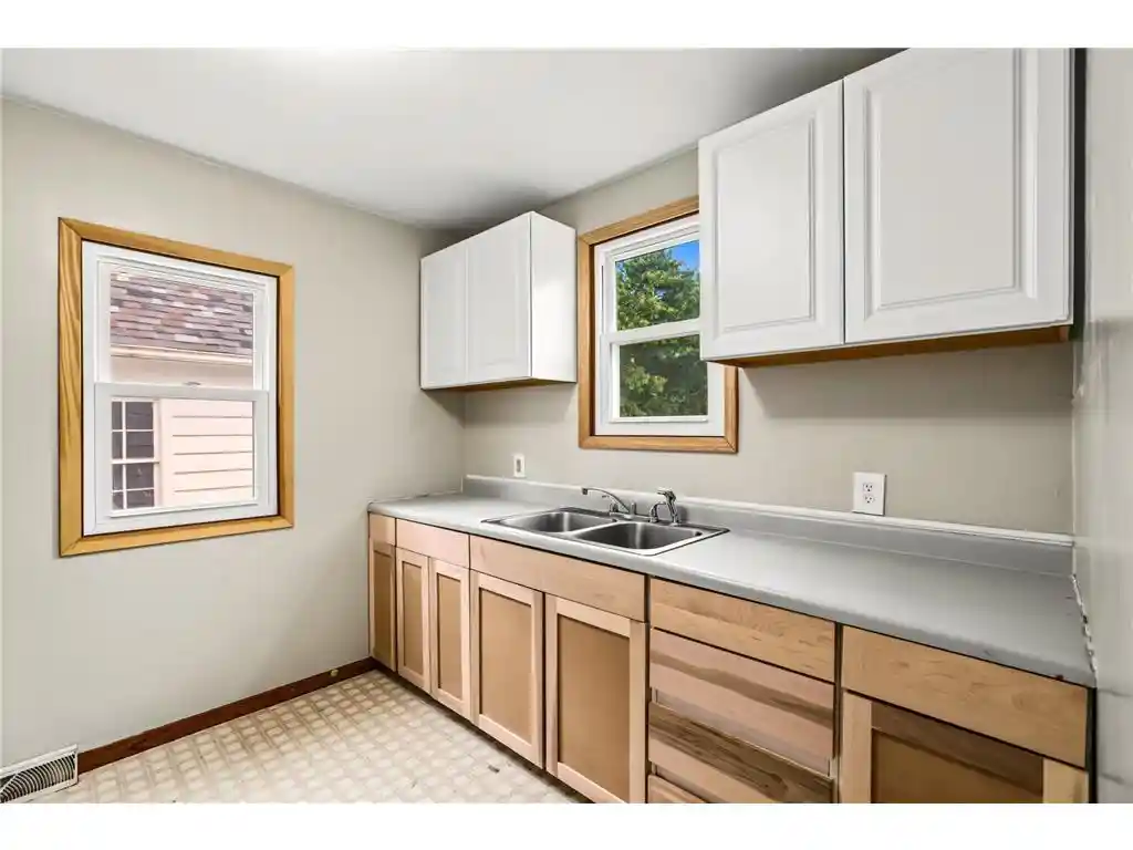 2nd image of 521 E 3rd Street Street, New Richmond, WI 54017 | MLS# 7118720