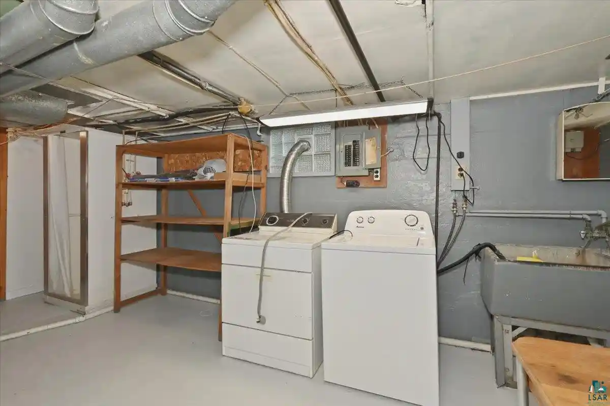 Photo 4 of Sale Pending at 717 Baxter Ave Ave, Superior, WI 54880 | MLS# 6127134 | Listing updated on 2026-08-15