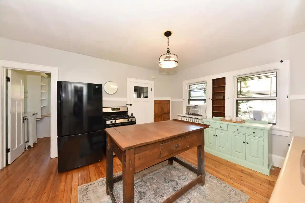 5th image of 2565 N Grant Boulevard Boulevard, Milwaukee, WI 53210 | MLS# 1974595