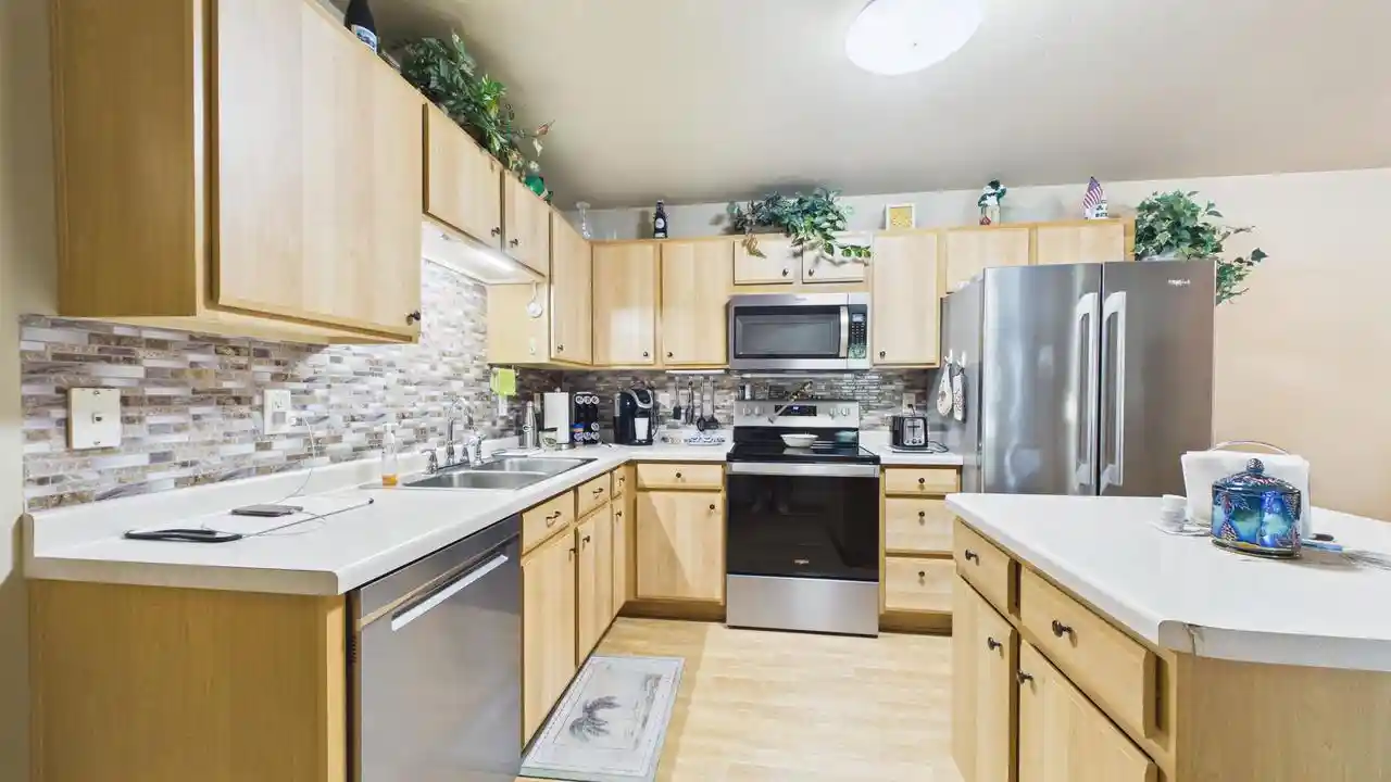 3rd image of 3325 N Casaloma Dr Dr, Appleton, WI 54913