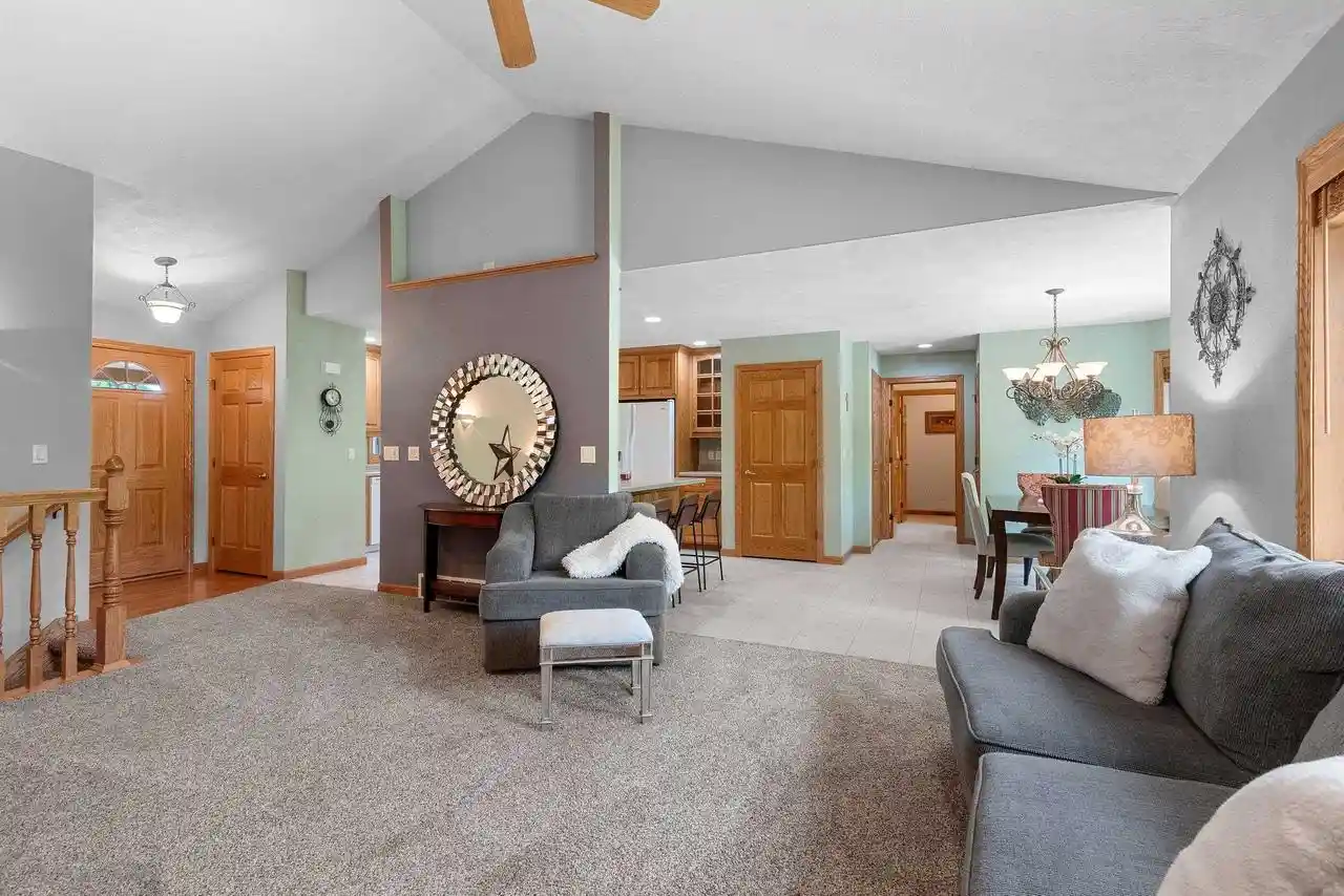 2nd image of N9432 Logan Lane Lane, Appleton, WI 54915 | MLS# 50330333