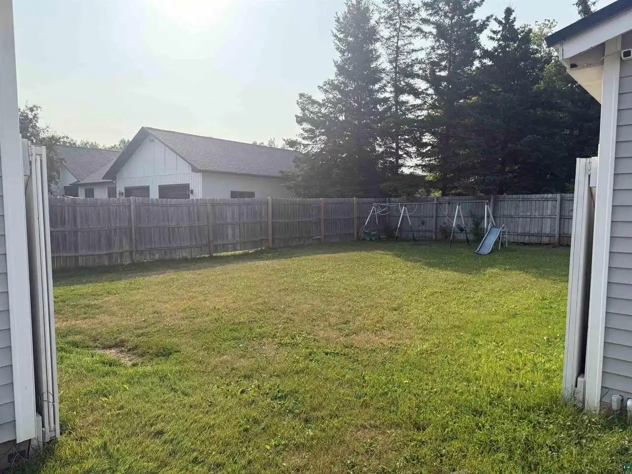 Photo 2 of Single family home for sale at 1800 Ellis Ave Ave, Ashland, WI 54806 | MLS# 6127135 | Listing updated on 2026-08-23