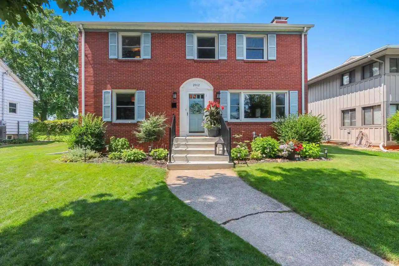 Photo 1 of Single family home for sale at 2012 Woodrow Way Way, Green Bay, WI 54301 | MLS# 50330337 | Listing updated on 2026-08-27