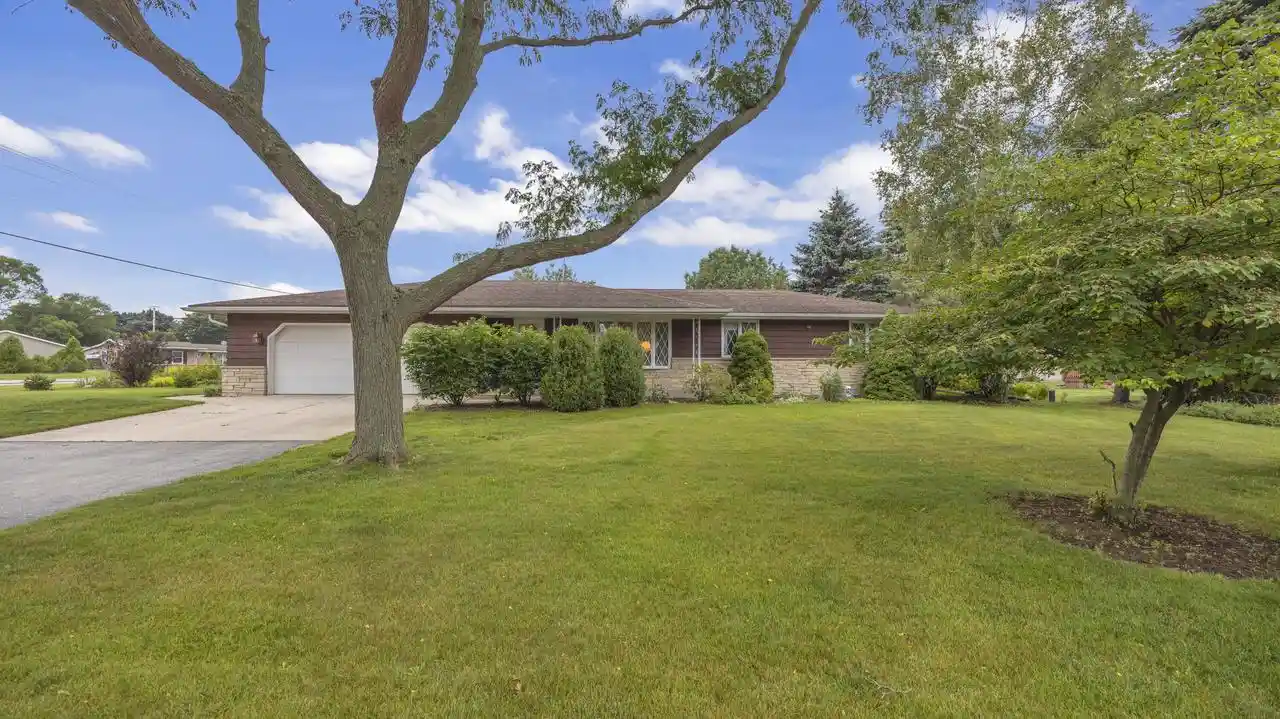 1st image of 4468 S 8th Street Street, Sheboygan, WI 53081 | MLS# 1974599