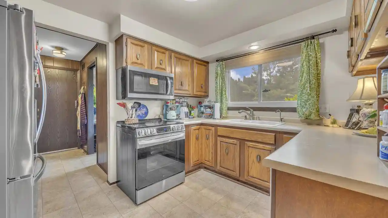 2nd image of 4468 S 8th Street Street, Sheboygan, WI 53081 | MLS# 1974599