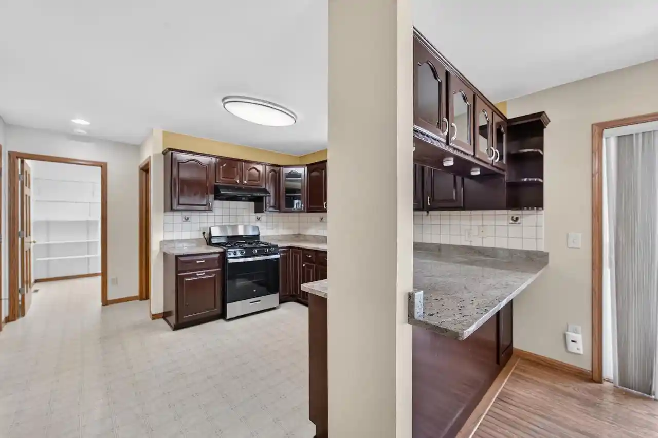 Photo 2 of Single family home for sale at 914 Eagle Crest Dr Dr, Madison, WI 53704 | MLS# 2029614 | Listing updated on 2026-09-01