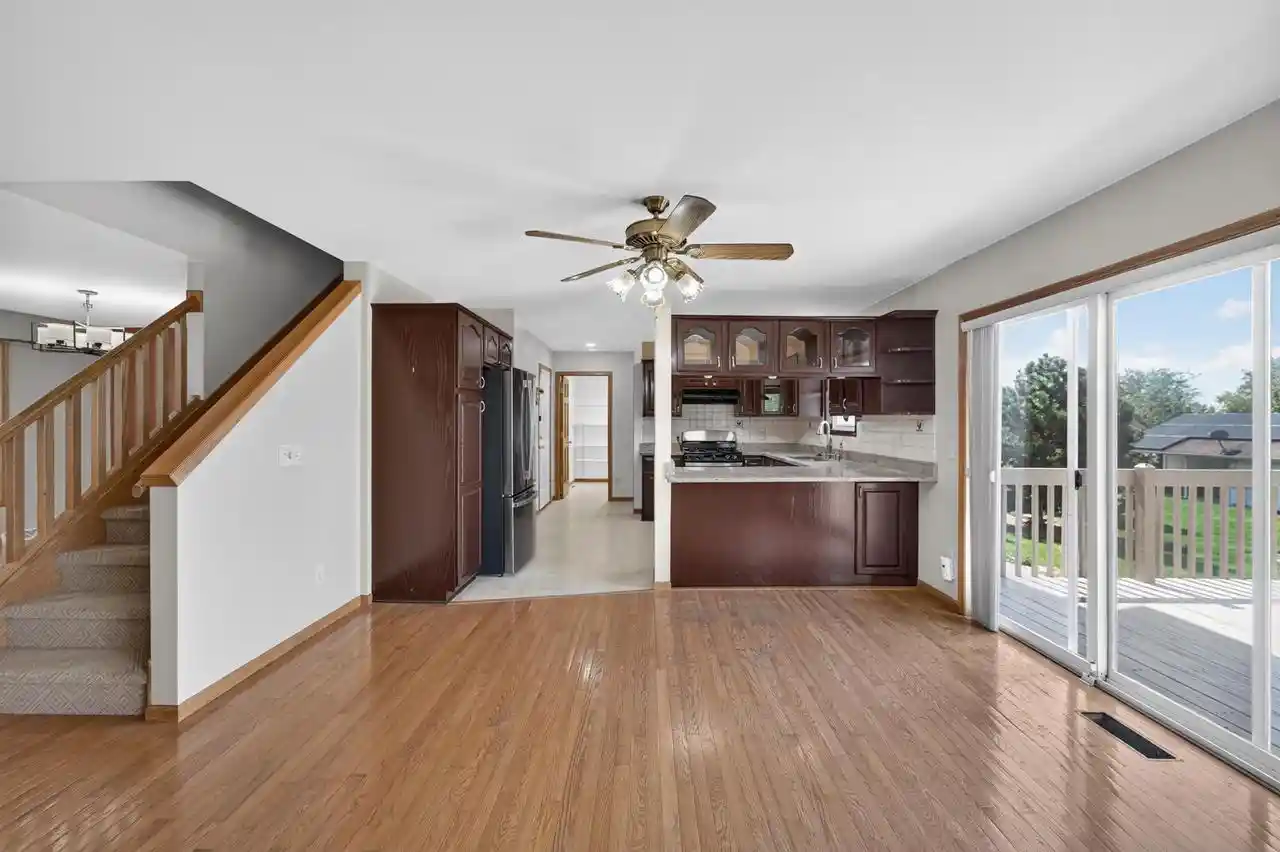Photo 3 of Single family home for sale at 914 Eagle Crest Dr Dr, Madison, WI 53704 | MLS# 2029614 | Listing updated on 2026-09-01
