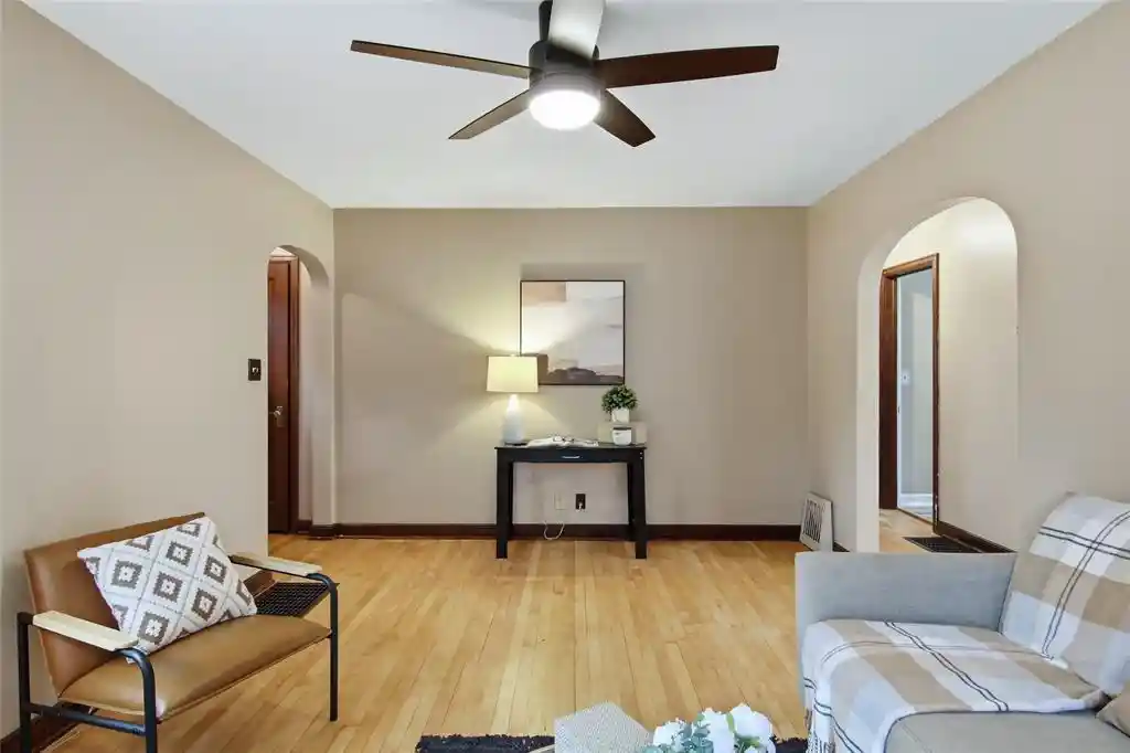 2nd image of 805 Doty Street Street, Eau Claire, WI 54701 | MLS# 1603881