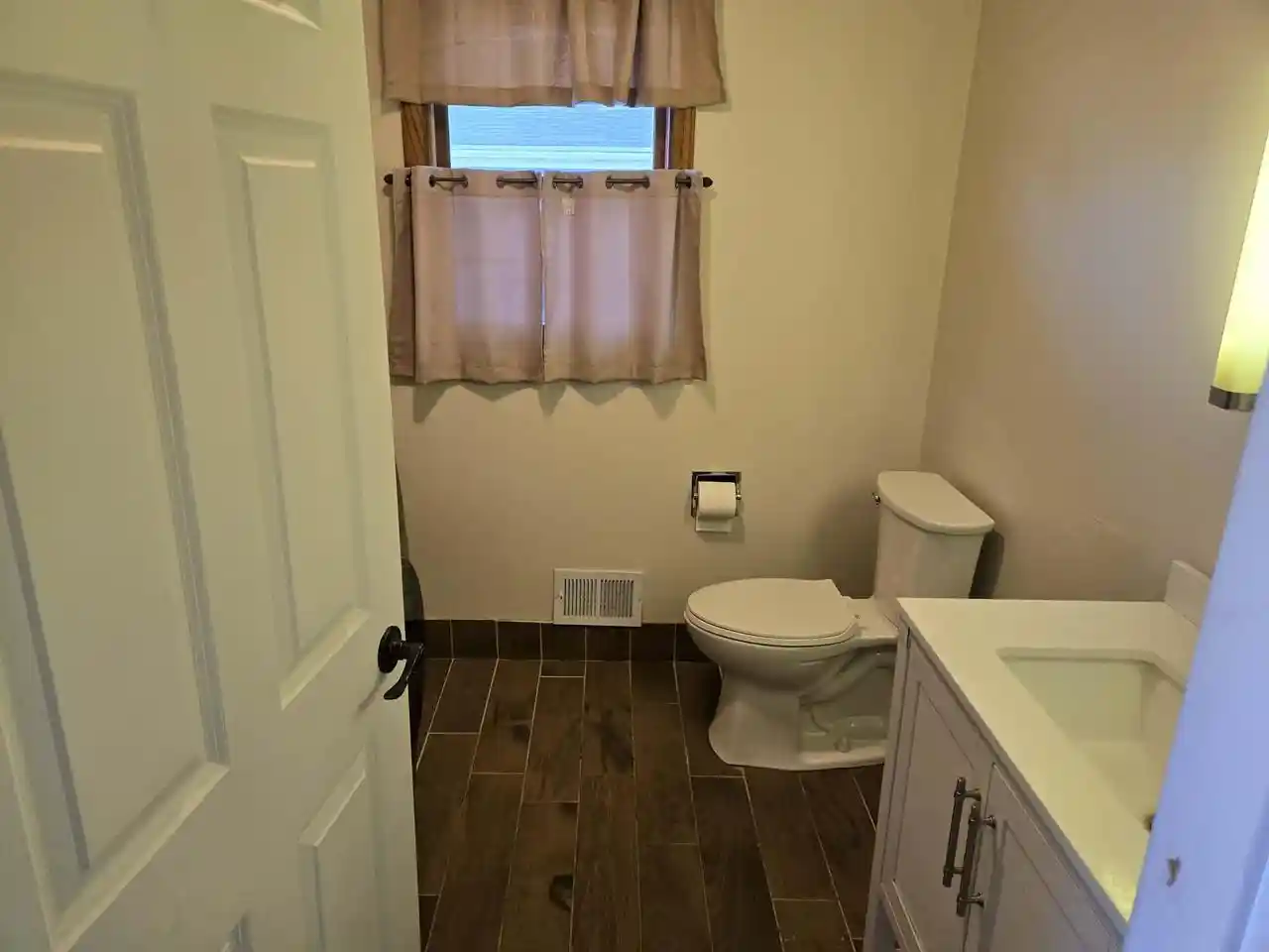 4th image of 215 Center Street Street, North Fond Du Lac, WI 54937 | MLS# 50330320