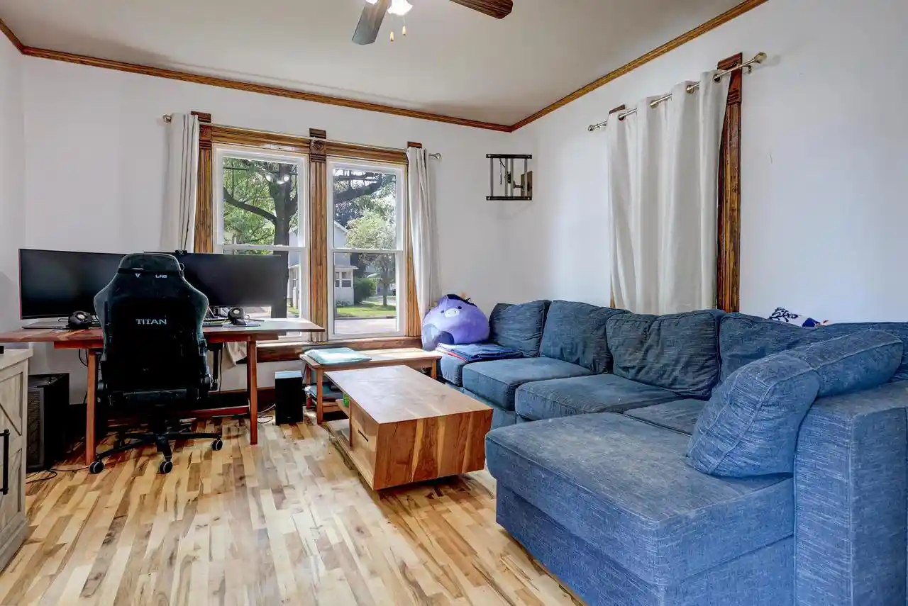 2nd image of 115 W Scott Street Street, Fond Du Lac, WI 54935 | MLS# 50330338