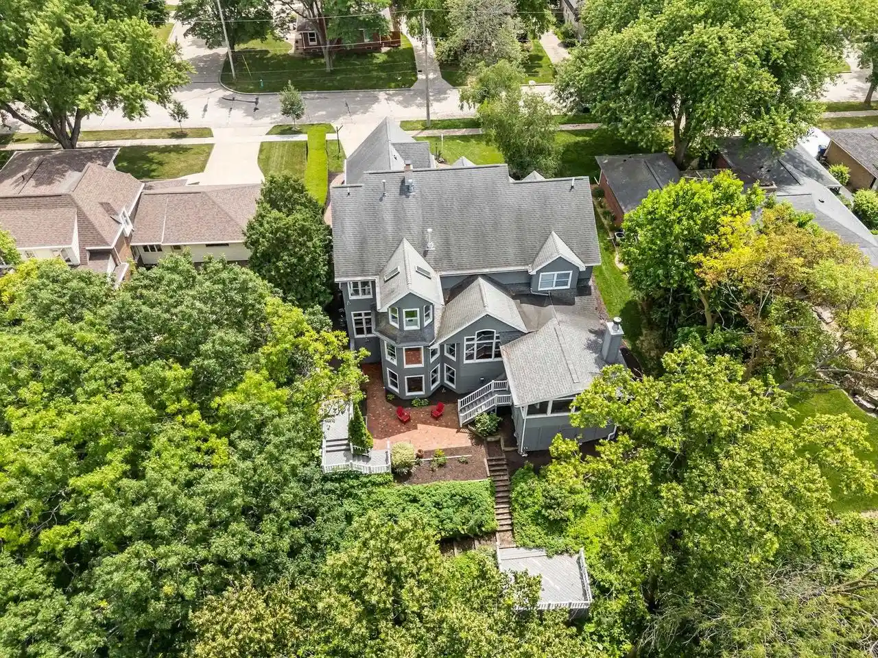 3rd image of 140 River Dr Dr, Appleton, WI 54915 | MLS# 50330316