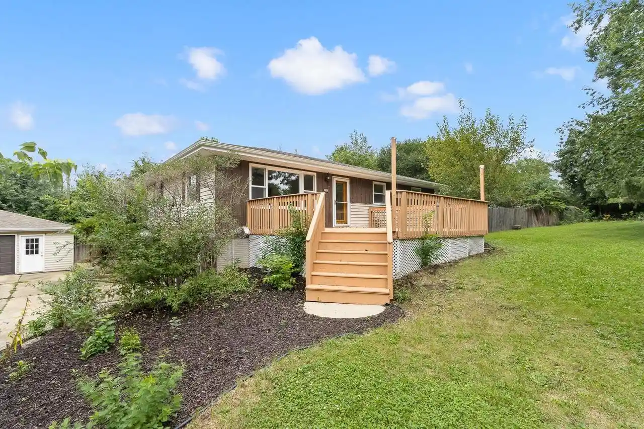 Photo 1 of Single family home for sale at 3149 S Hwy 51, Janesville, WI 53546 | MLS# 2029620 | Listing updated on 2026-09-22