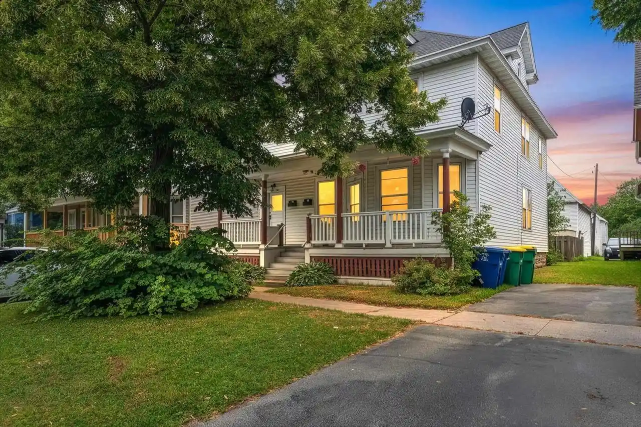 1st image of 234 N Oakland Avenue Avenue, Green Bay, WI 54303 | MLS# 50330327