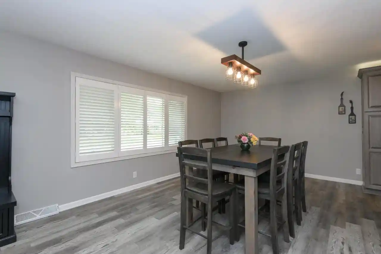 5th image of N110W15845 Catskill Lane Lane, Germantown, WI 53022 | MLS# 1974610
