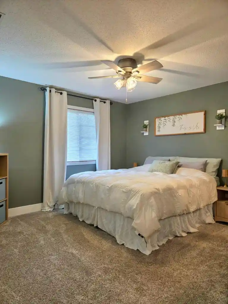 3rd image of W240n2566 E Pkwy Mdw Cir Cir, Pewaukee, WI 53072