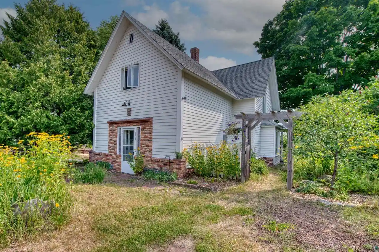 1st image of 104 S 4th St St, Bayfield, WI 54814 | MLS# 6127140