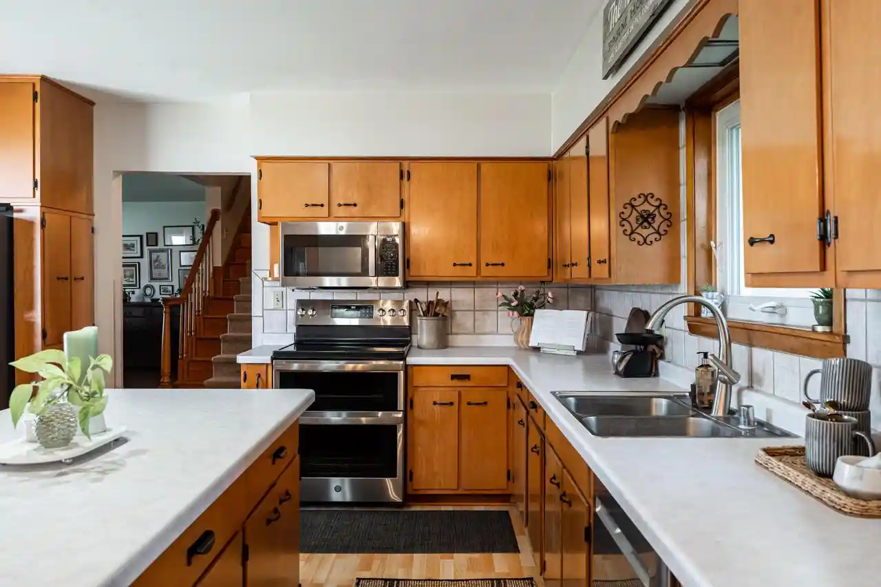 2nd image of W1554 North Side Dr Dr, Oconomowoc, WI 53066 | MLS# 1974646