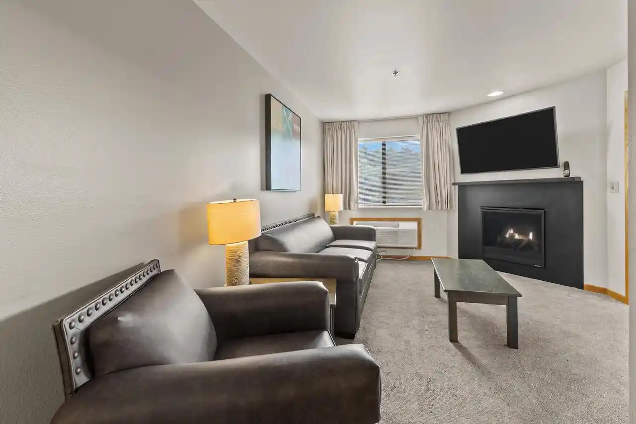4th image of 7020 Grand Geneva Way Way #368, Lake Geneva, WI 53147 | MLS# 1974648