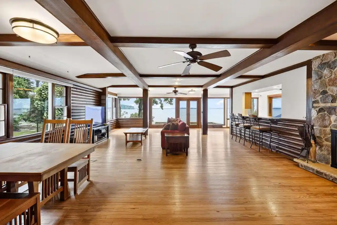 Photo 3 of Single family home for sale at 405 Woodward Dr, Madison, WI 53704 | MLS# 2029658 | Listing updated on 2026-09-09