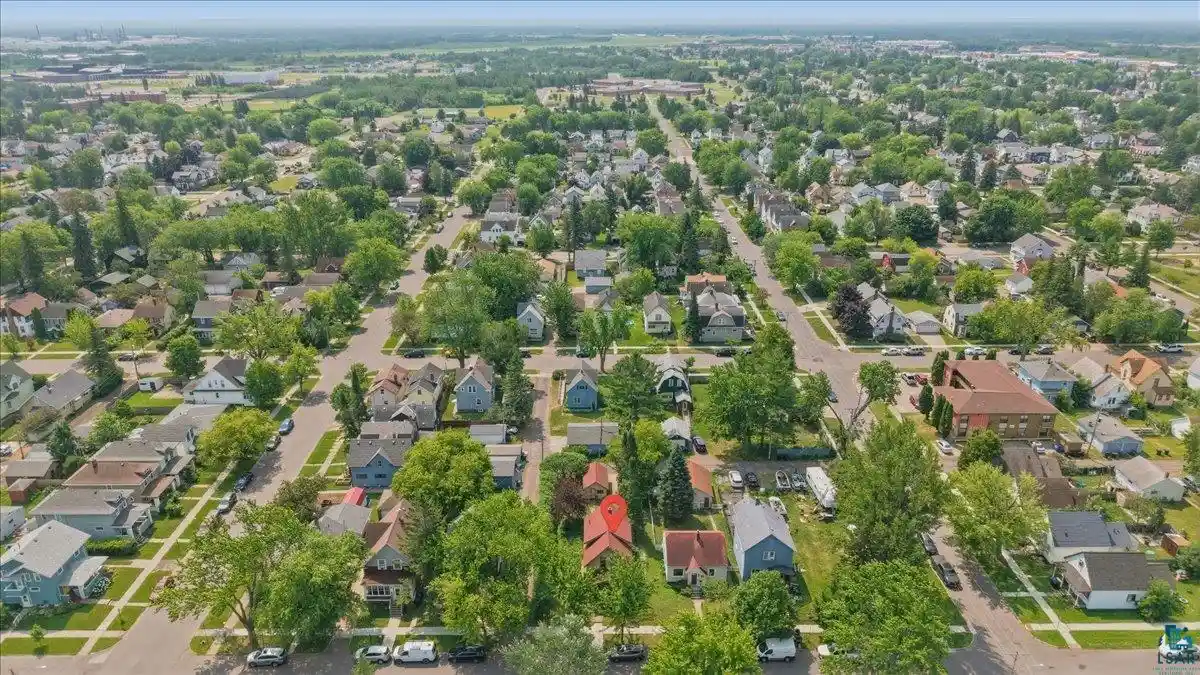 2nd image of 1114 N 18th St St, Superior, WI 54880 | MLS# 6127144