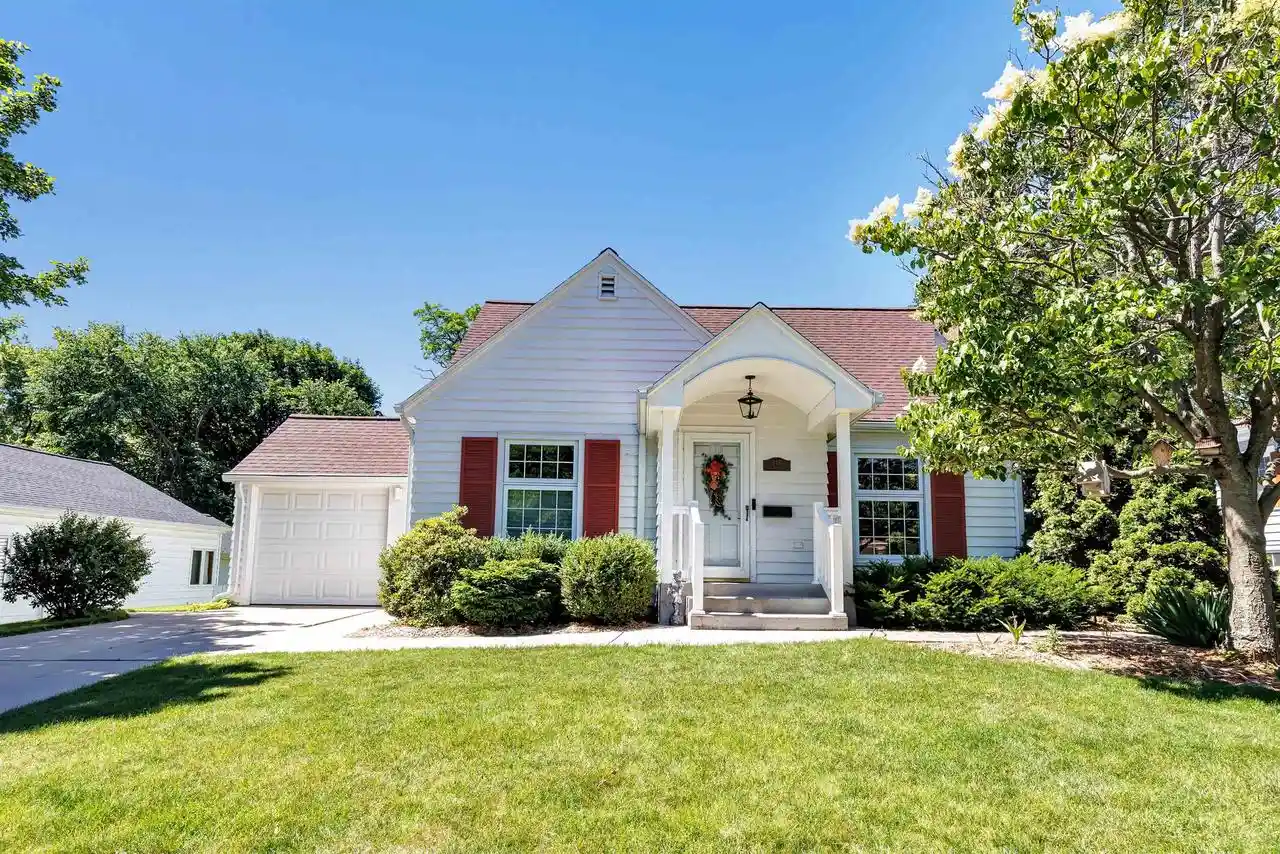 1st image of 244 E Mission Road Road, Green Bay, WI 54301 | MLS# 50330356