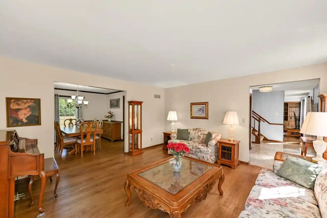 4th image of 21330 Cambridge Circle Circle #Lower, Brookfield, WI 53005 | MLS# 1974655