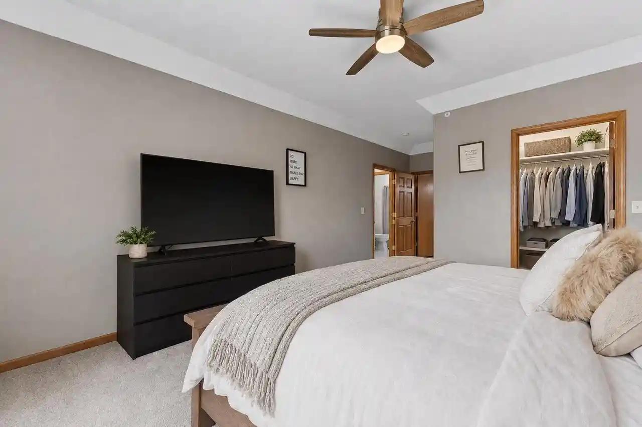 2nd image of 7942 Williamsburg Court Court #201, Bristol, WI 53104 | MLS# 1974654