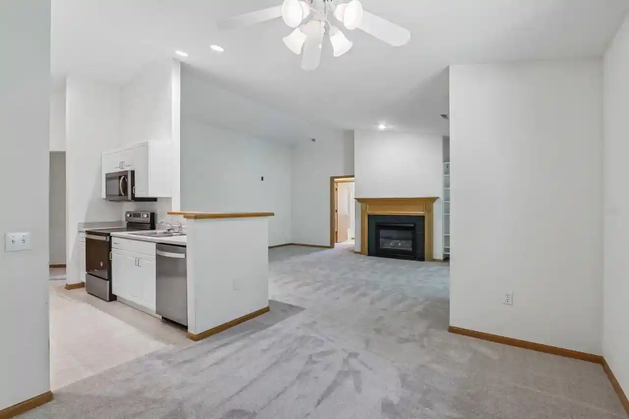 3rd image of 2820 Mickelson Parkway Parkway #302, Fitchburg, WI 53711 | MLS# 2029660