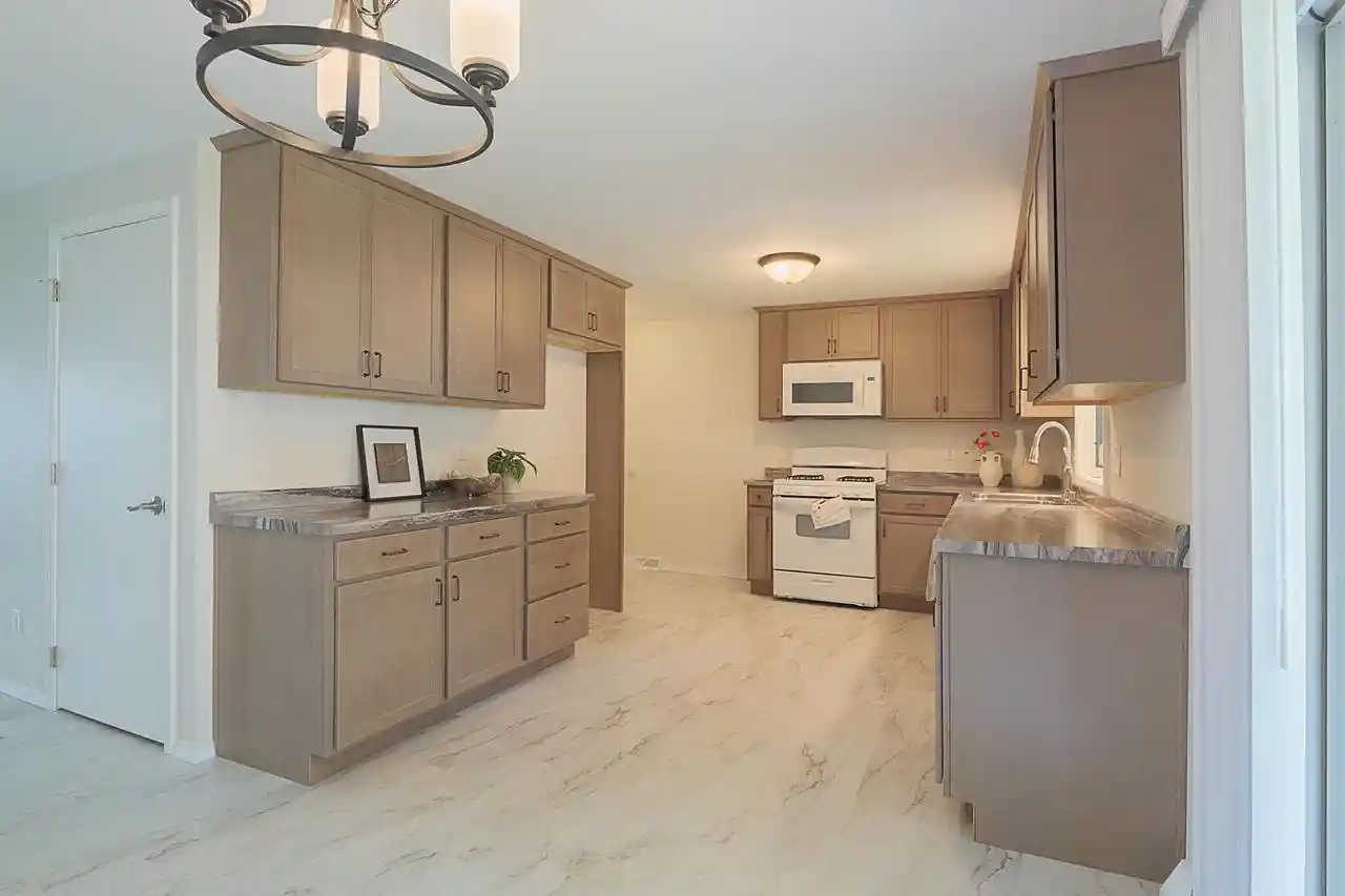 2nd image of 517 Kelly Jo Dr Dr, Green Bay, WI 54303 | MLS# 50330366