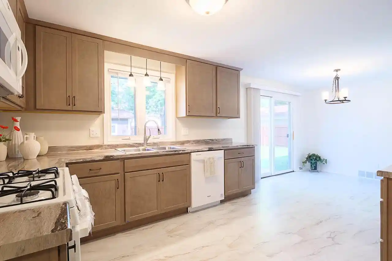 41st image of 517 Kelly Jo Dr Dr, Green Bay, WI 54303 | MLS# 50330366