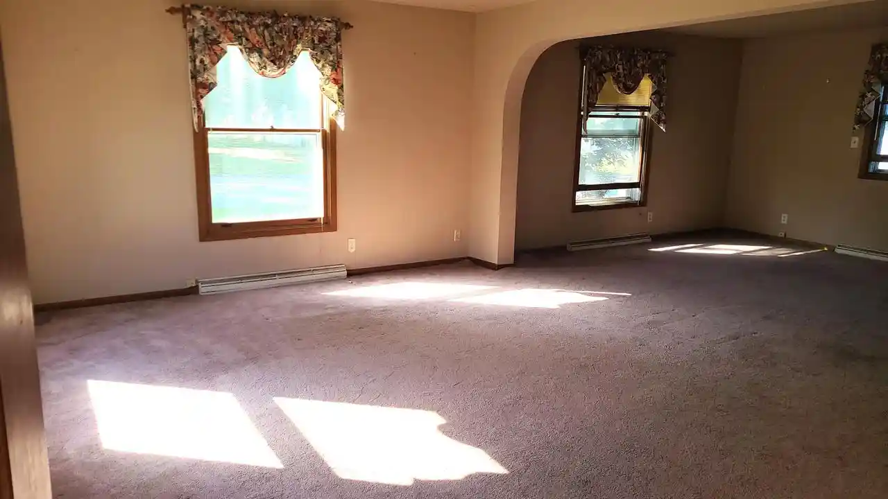 Photo 3 of Single family home for sale at 2410 Lina Lane Lane, Green Bay, WI 54304 | MLS# 50330369 | Listing updated on 2026-09-22