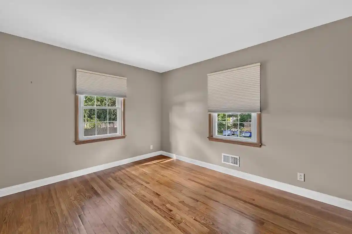 2nd image of 427 Susan Lane Lane, Thiensville, WI 53092 | MLS# 1974665