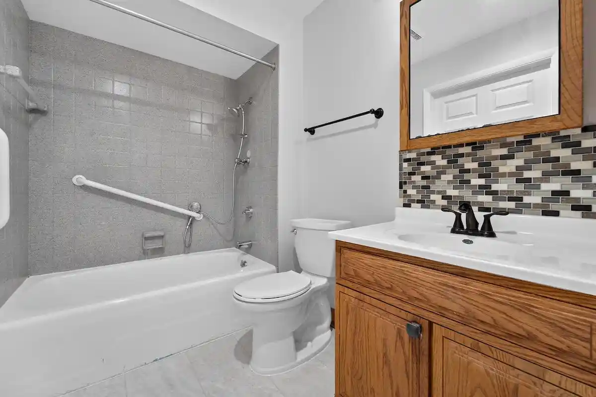 3rd image of 427 Susan Lane Lane, Thiensville, WI 53092 | MLS# 1974665