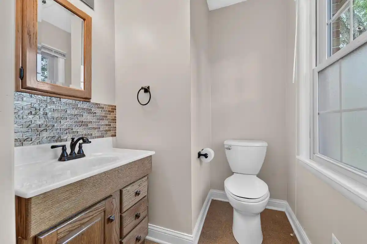 4th image of 427 Susan Lane Lane, Thiensville, WI 53092 | MLS# 1974665