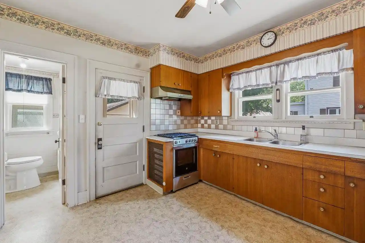 4th image of 406 York Street Street, Beaver Dam, WI 53916 | MLS# 2029665