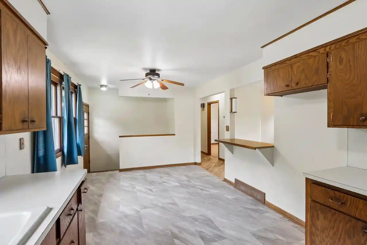 4th image of N5360 Bakertown Dr Dr, Sullivan, WI 53178 | MLS# 1974673