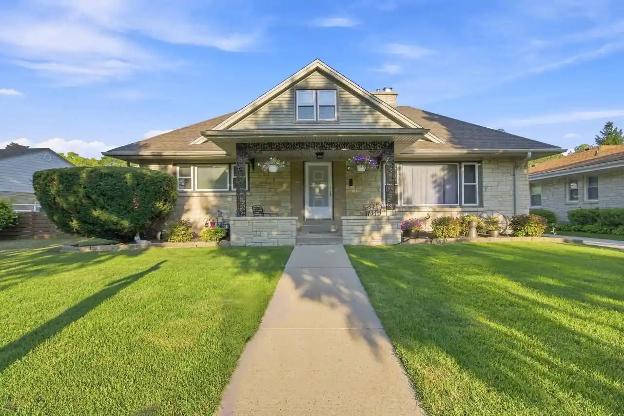 1st image of 10727 W Grantosa Dr Dr, Milwaukee, WI 53222 | MLS# 1974672