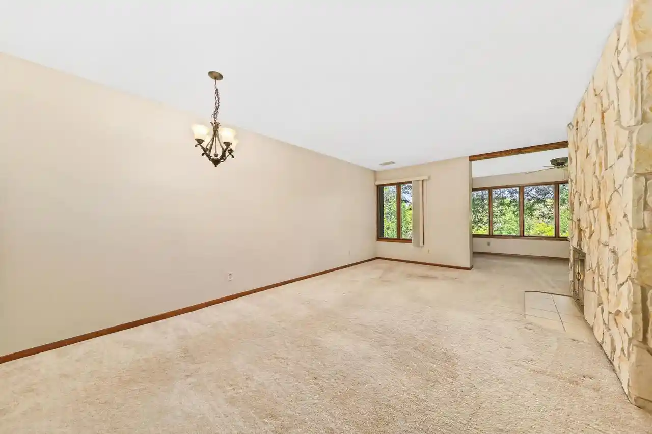 4th image of N85W15700 Ridge Road Road #104, Menomonee Falls, WI 53051 | MLS# 1974675