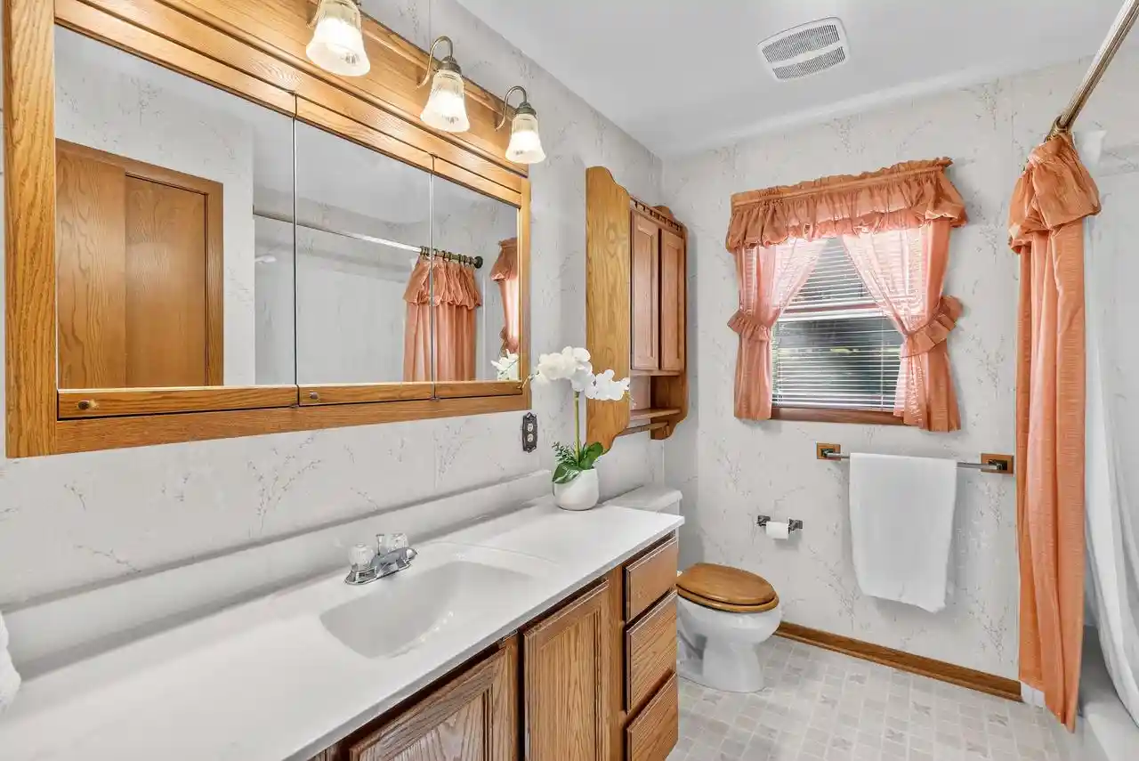 3rd image of 205 Starkweather Dr Dr, Beaver Dam, WI 53916 | MLS# 2029684
