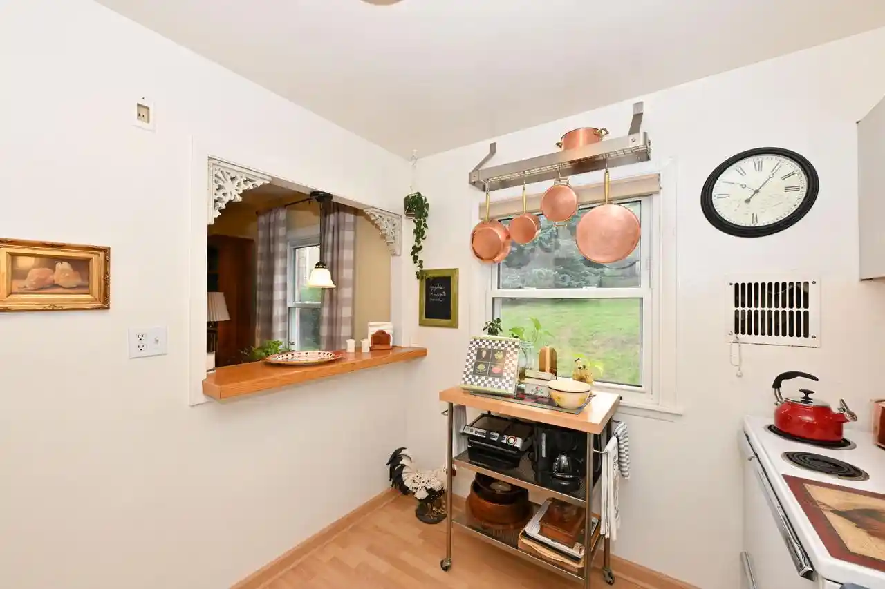 28th image of 1323 E Randolph Court Court #B, Milwaukee, WI 53212 | MLS# 1974691