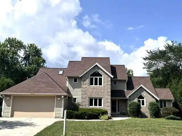 2nd image of N53w14172 St Andrews Dr Dr, Menomonee Falls, WI 53051 | MLS# 1974695