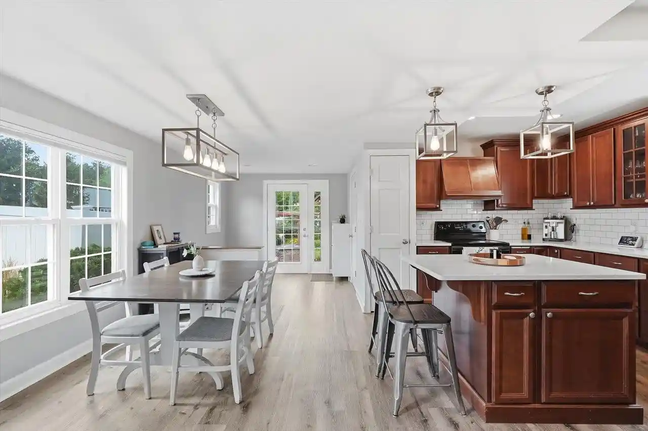 5th image of 416 E Jefferson Street Street, Oconomowoc, WI 53066 | MLS# 1974700