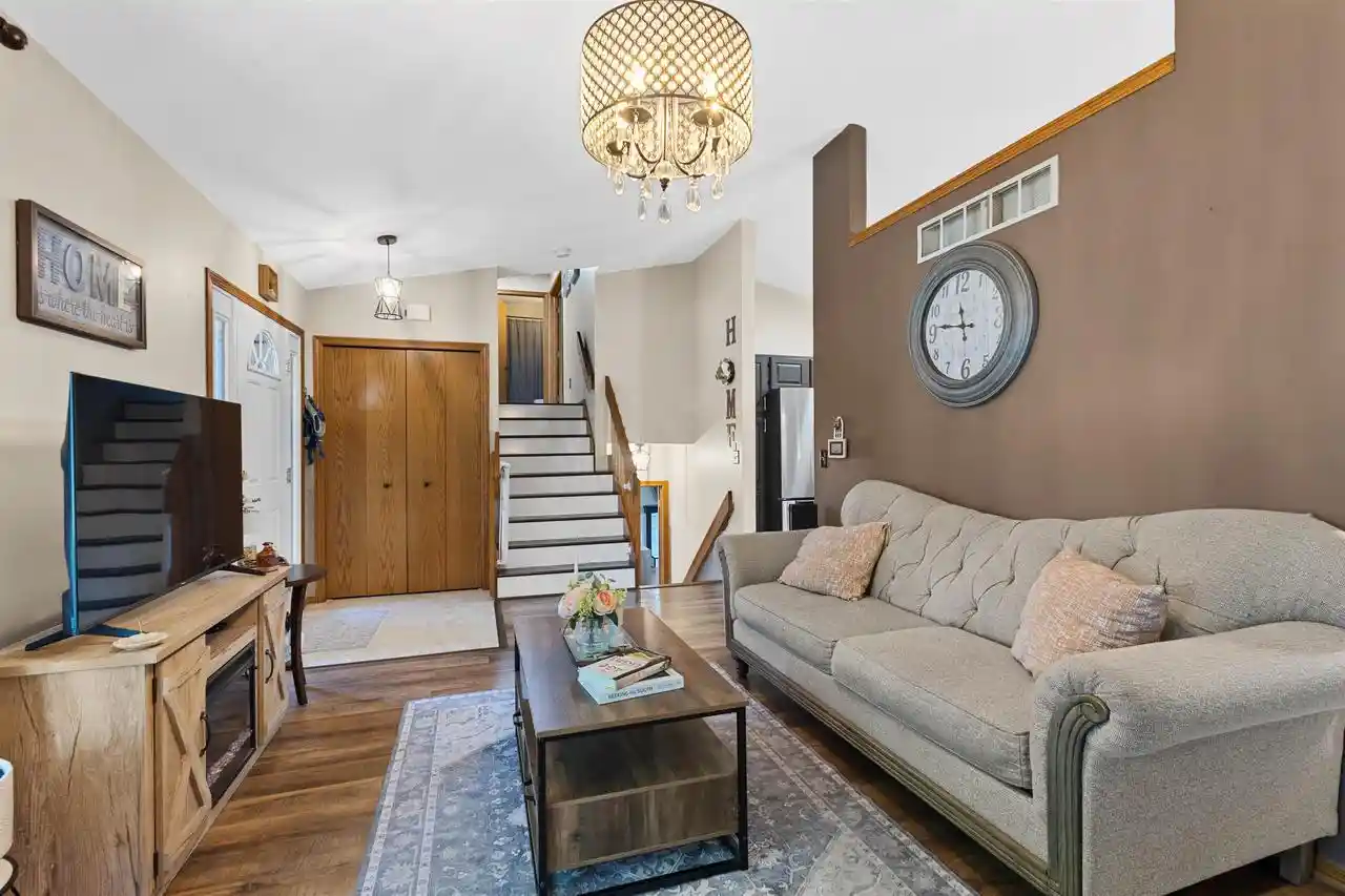 Photo 1 of Single family home for sale at 5 Waywood Circle Circle, Madison, WI 53704 | MLS# 2029698 | Listing updated on 2026-09-12
