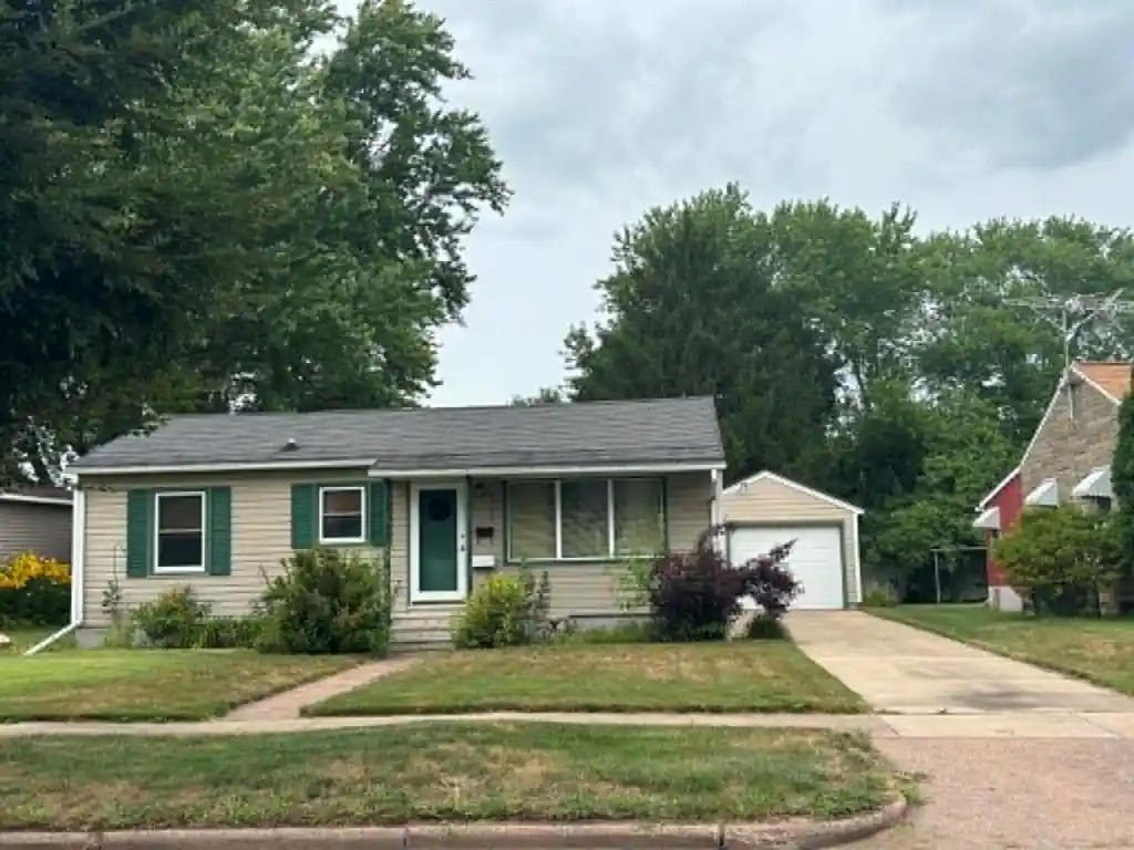 Photo 1 of Single family home for sale at 2120 Valmont Avenue Avenue, Eau Claire, WI 54701 | MLS# 1603919 | Listing updated on 2026-09-08