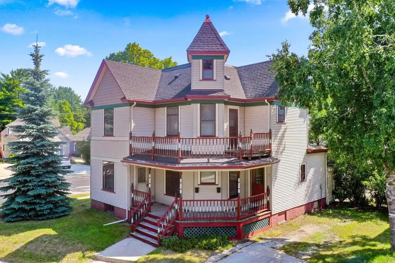 1st image of 635 N Water Street Street, Manitowoc, WI 54220 | MLS# 1974718