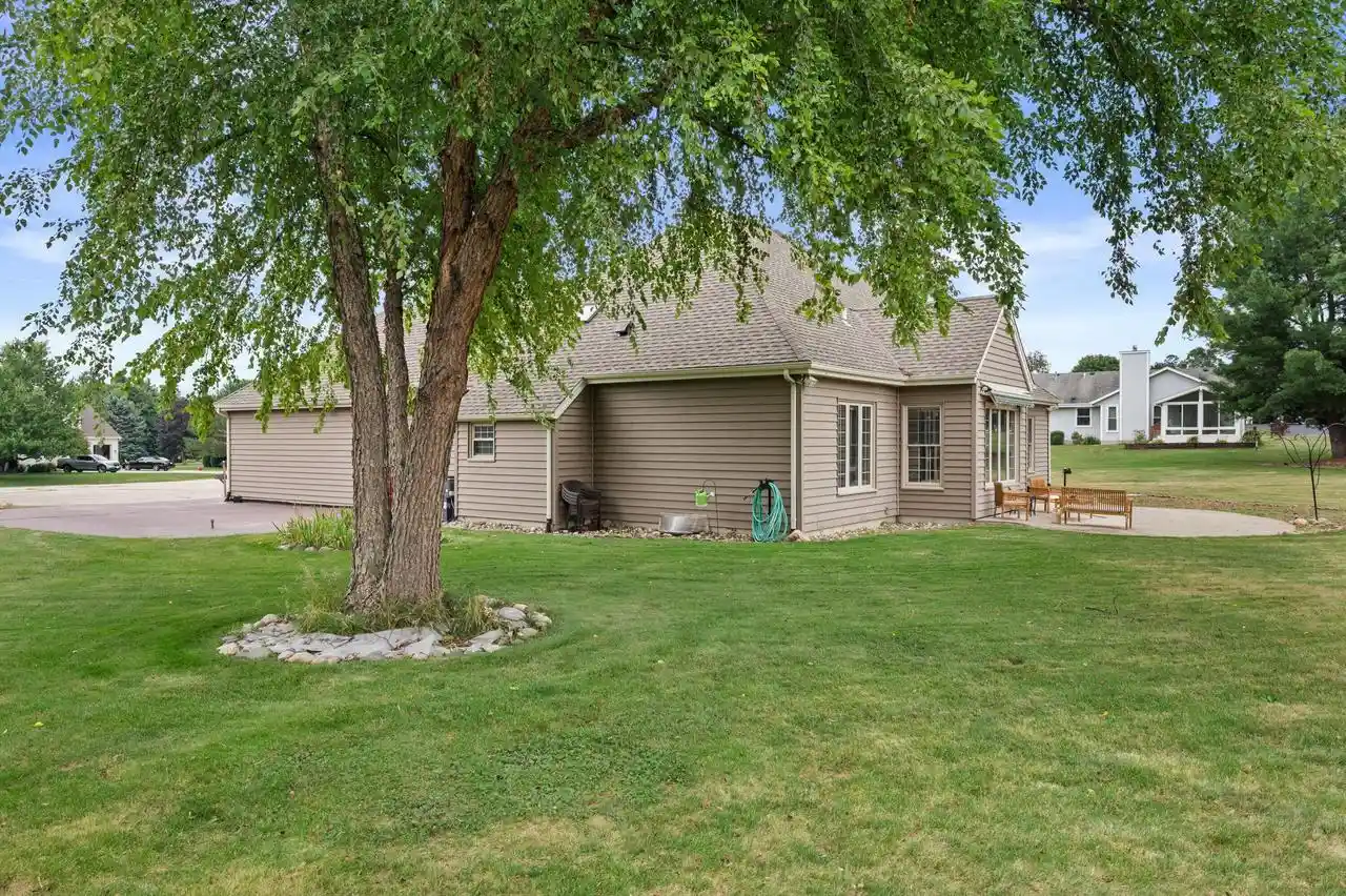 2nd image of 6187 Killdeer Court Court, Burlington, WI 53105 | MLS# 1974722